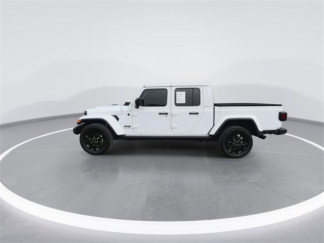 Used 2025 Jeep Gladiator Sport image 6