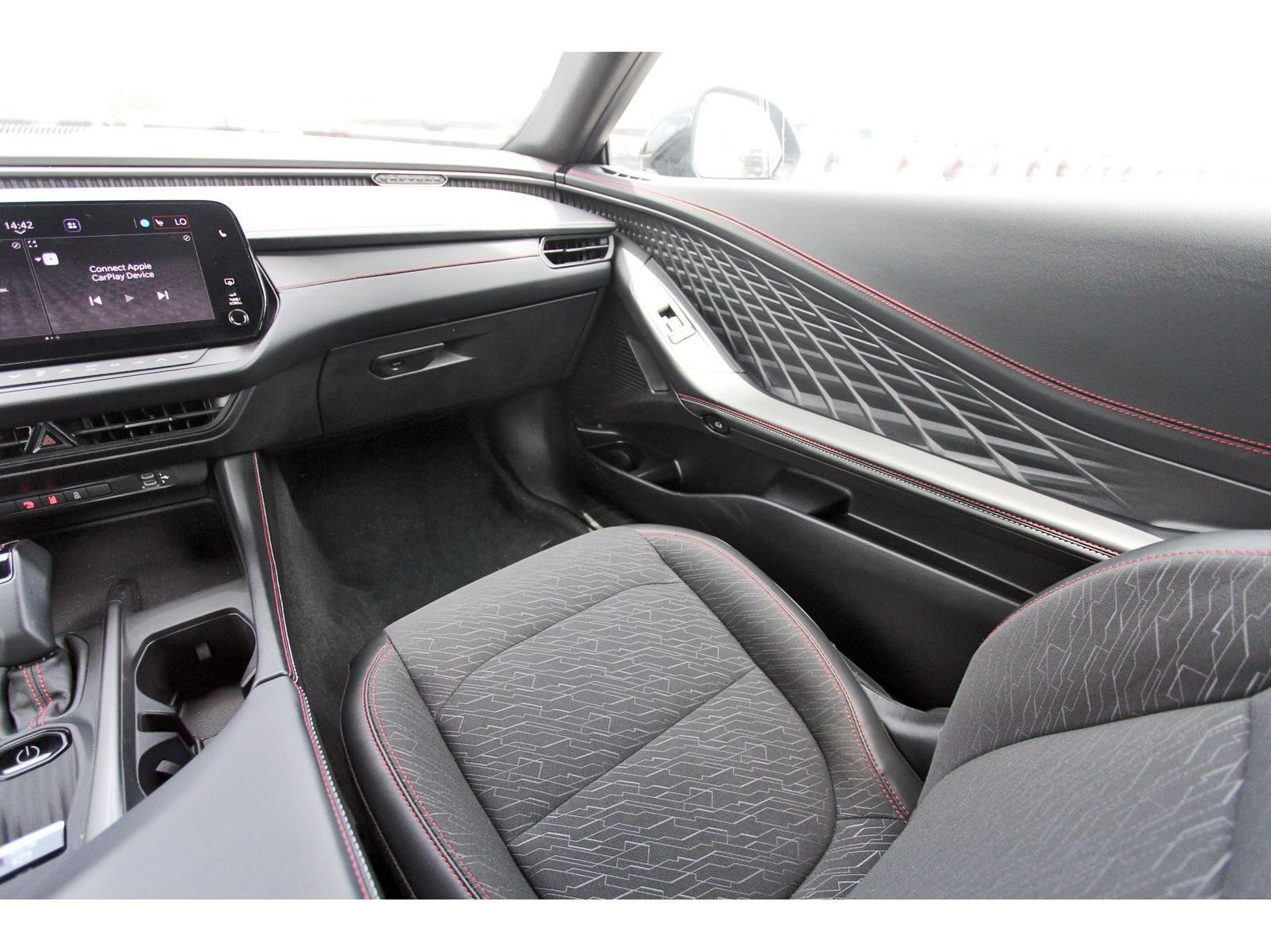 Used 2025 Dodge Charger Daytona R/T w/ Quick Order Package 25M R/T AWD/4WD image 11