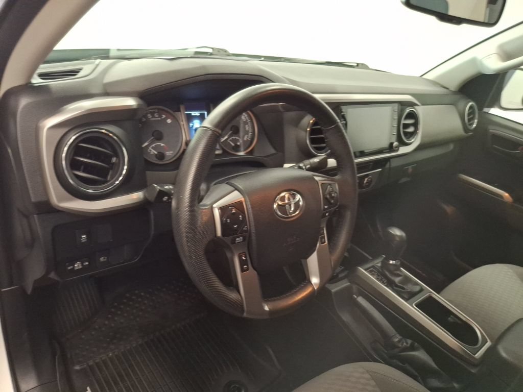 Used 2023 Toyota Tacoma SR5 AWD/4WD image 16