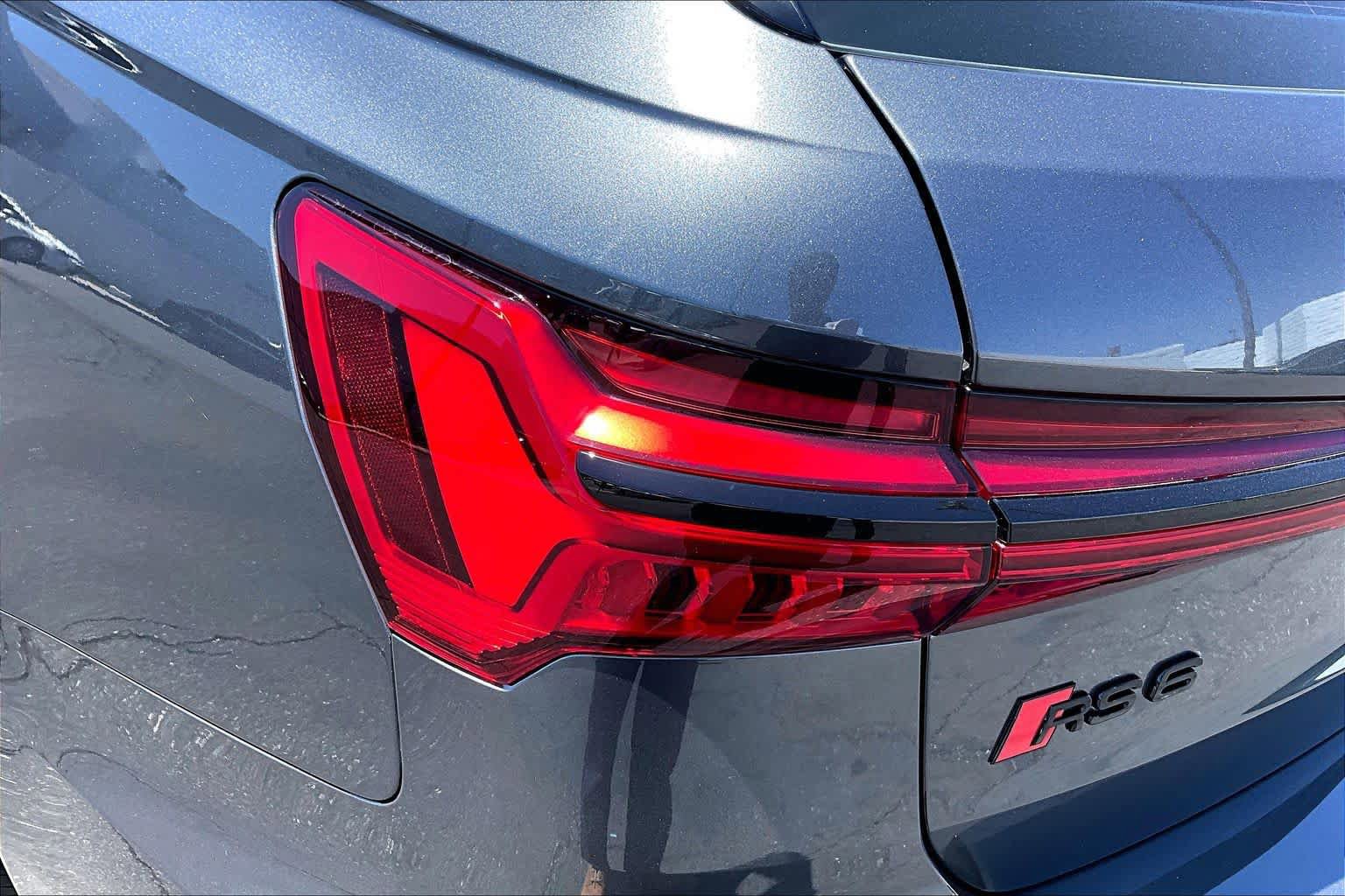 Used 2025 Audi RS 6 performance AWD/4WD image 28