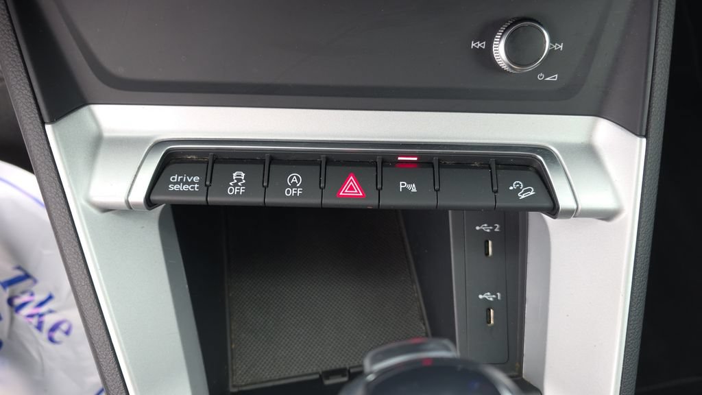 Used 2025 Audi Q3 2.0T Premium AWD/4WD image 21