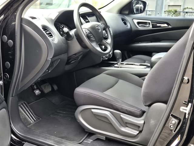 Used 2020 Nissan Pathfinder S image 14
