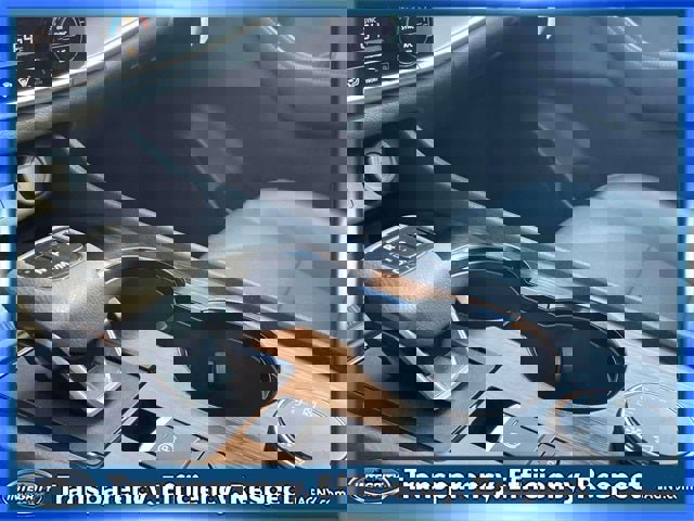 Certified 2025 Nissan Rogue SV w/ SV Premium Package image 31