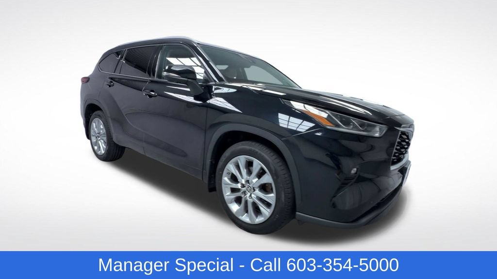 Certified 2024 Toyota Highlander Limited AWD/4WD image 1