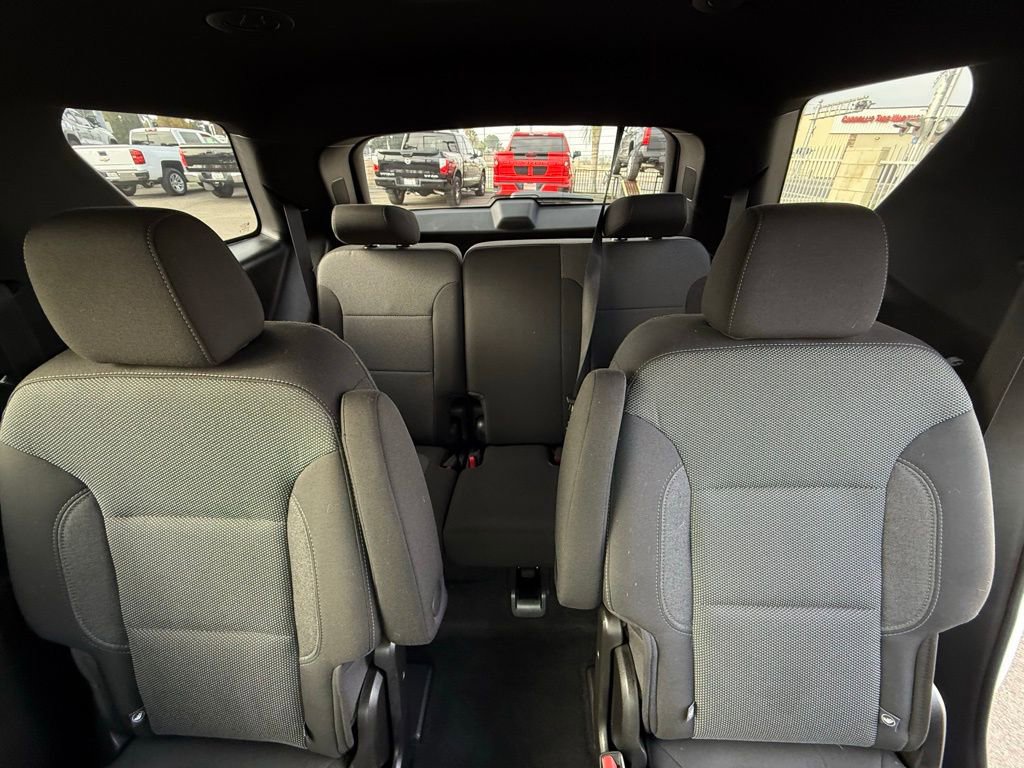 Used 2023 Chevrolet Traverse LT image 11