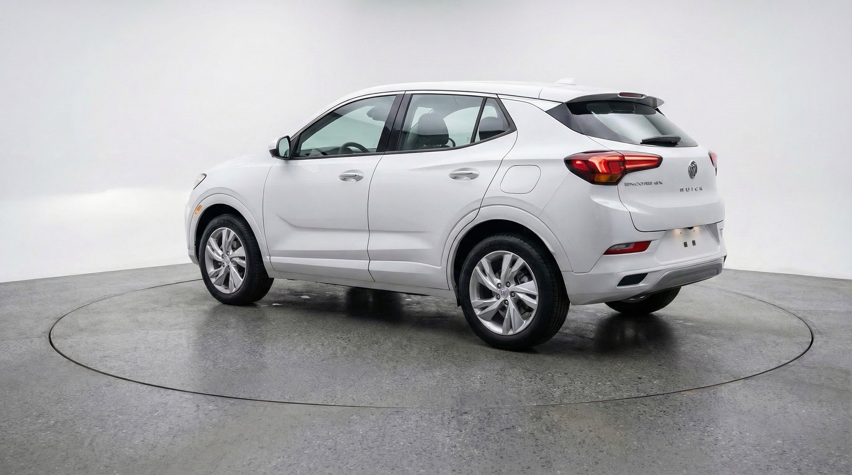 Used 2025 Buick Encore GX Preferred AWD/4WD image 6