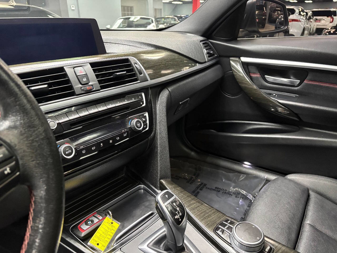 Used 2018 BMW 330i Sedan image 18