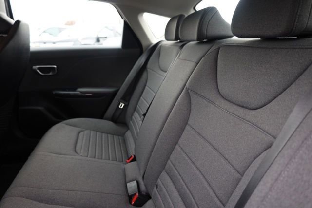 Used 2025 Kia K4 EX image 31