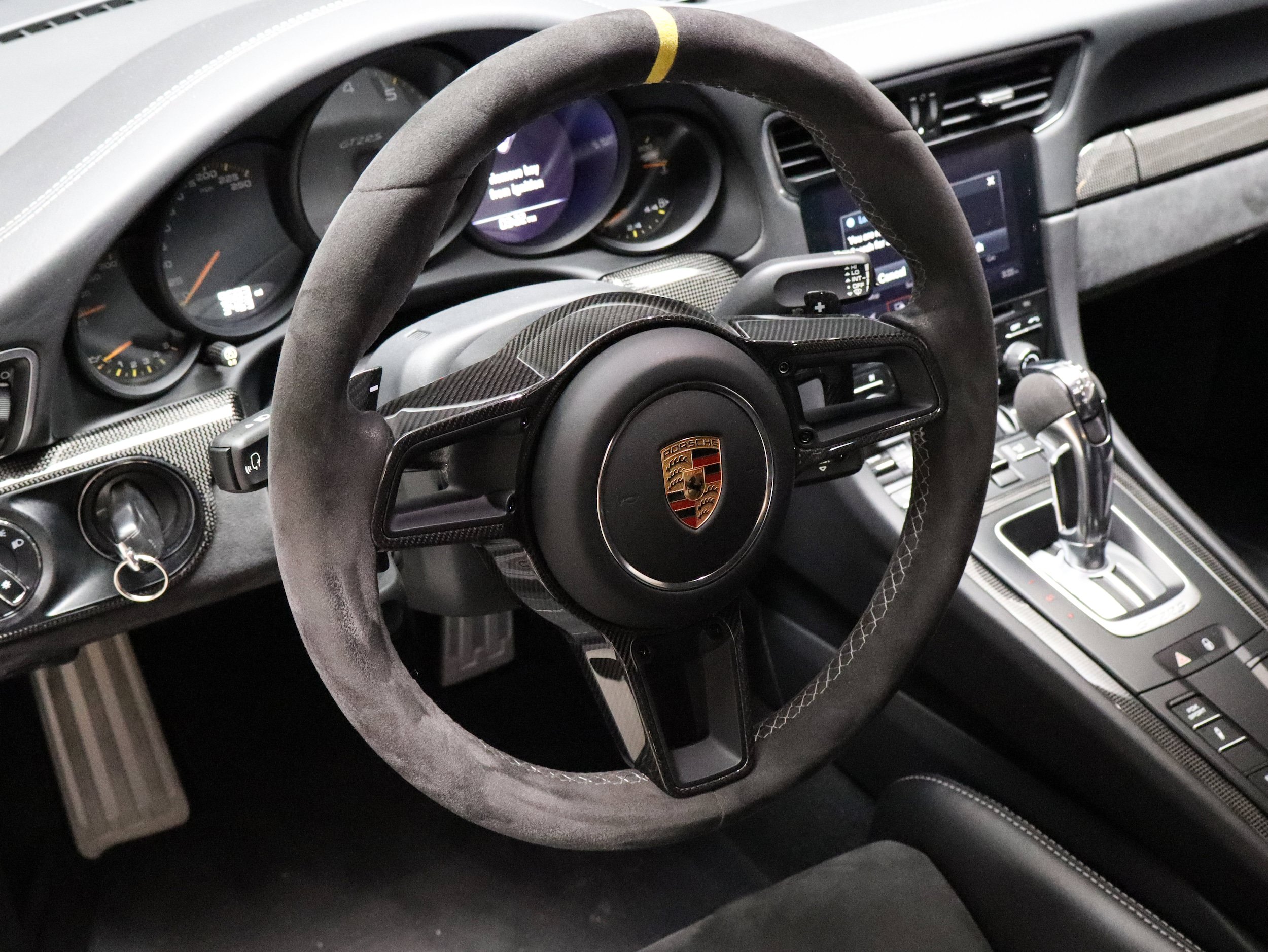 Certified 2018 Porsche 911 GT2 RS RWD image 25