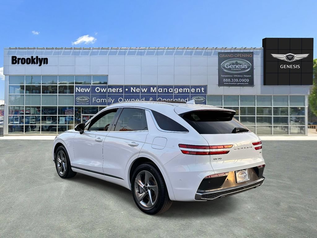 Used 2026 Genesis GV70 2.5T Advanced AWD/4WD image 7