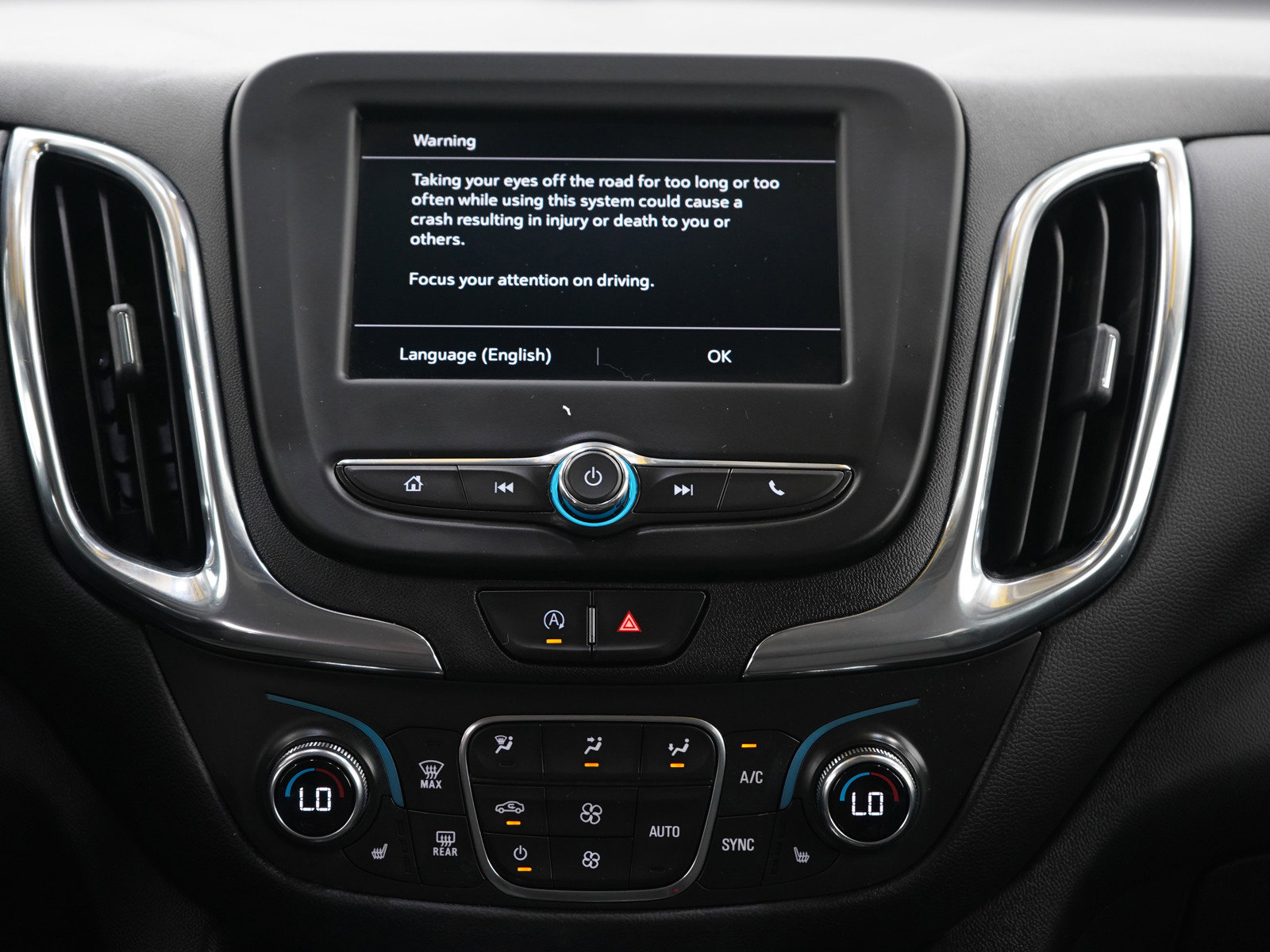 Used 2022 Chevrolet Equinox LT image 18