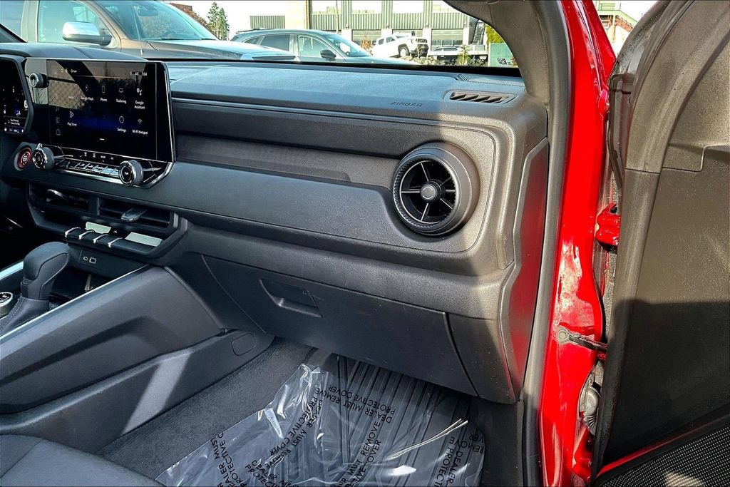 Used 2023 Chevrolet Colorado Trail Boss AWD/4WD image 19