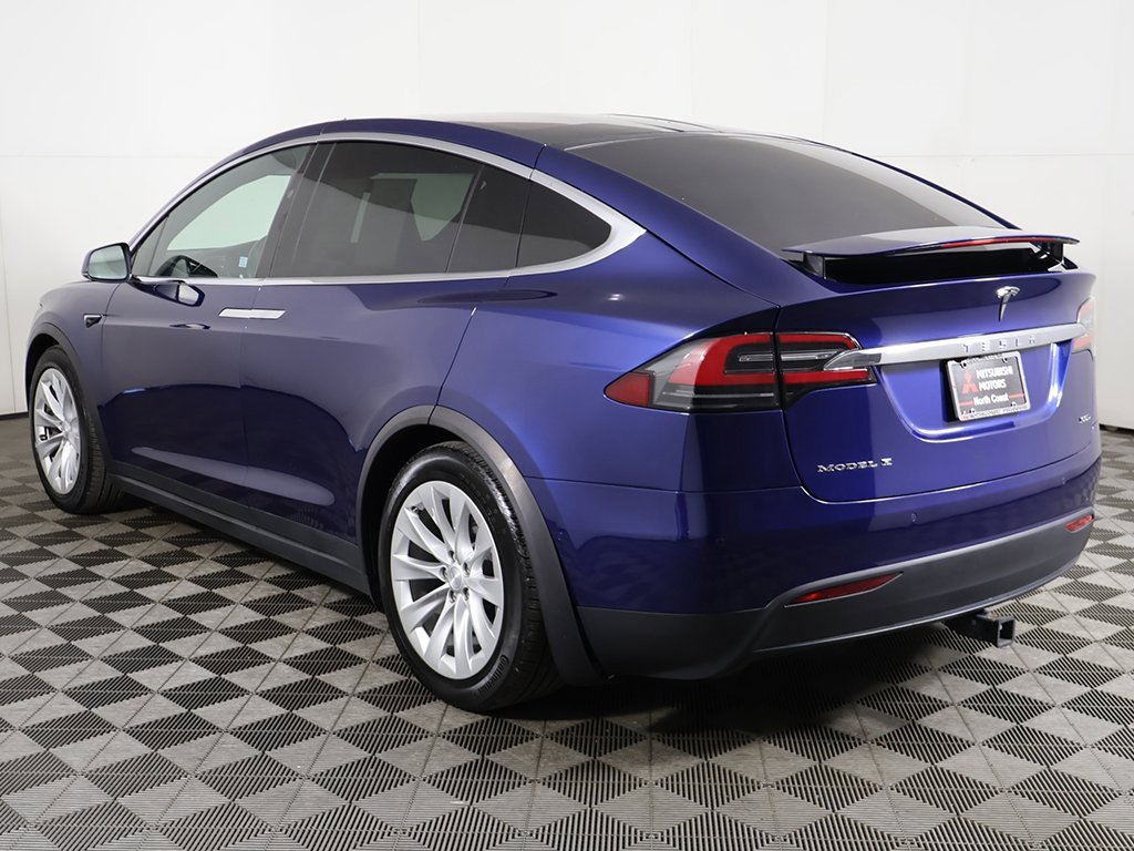 Used 2017 Tesla Model X 100D image 9