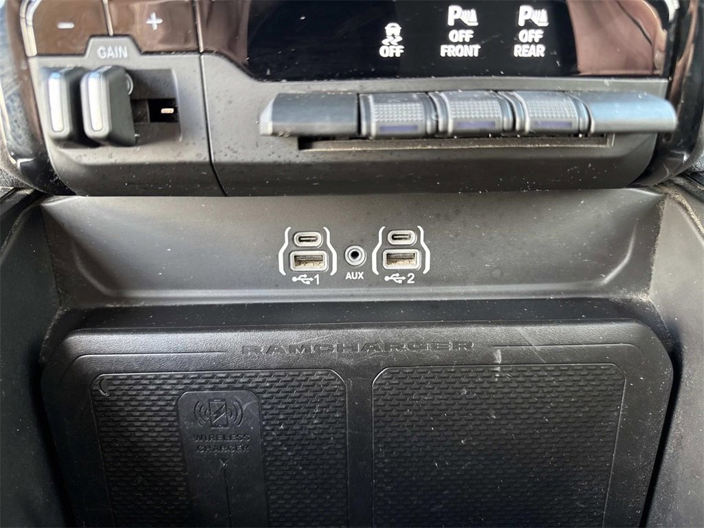 Used 2025 RAM 1500 Lone Star image 21