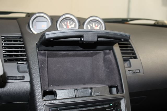 Used 2006 Nissan 350Z Touring w/ (N93) Cargo Convenience Pkg RWD image 26