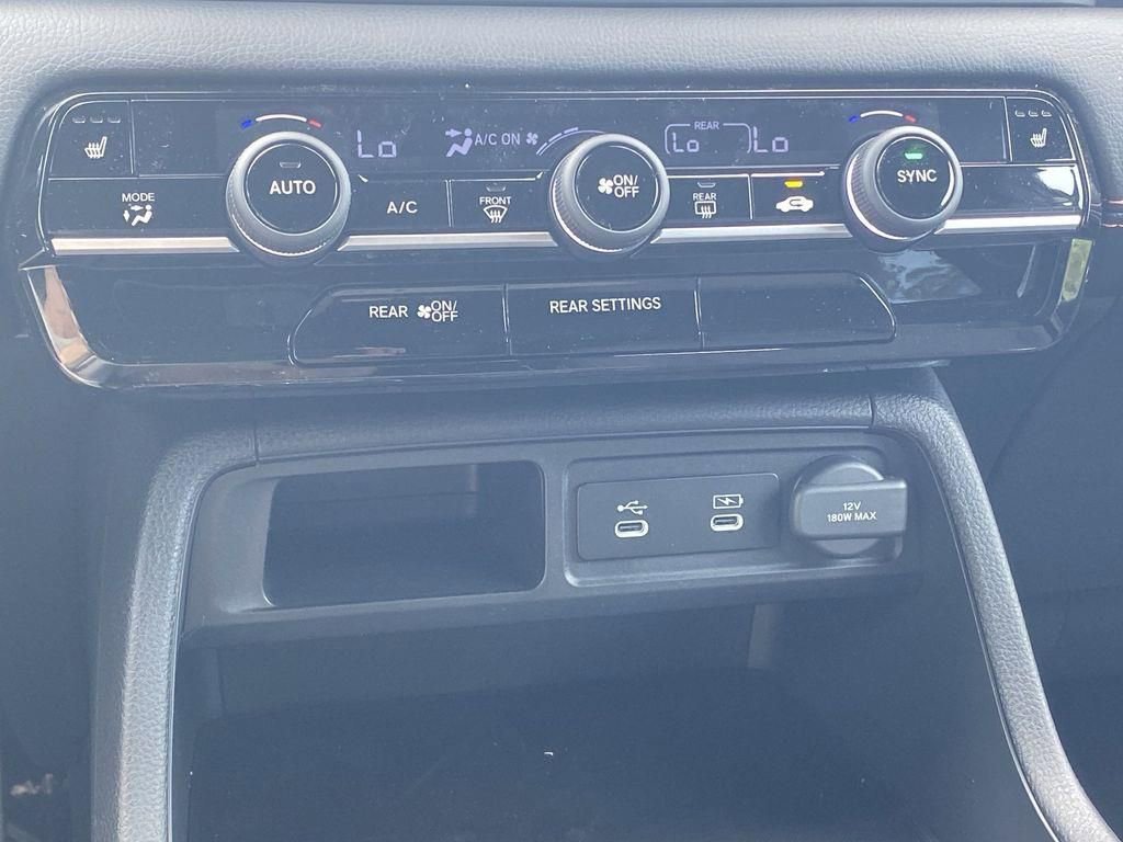 New 2026 Honda Pilot Sport image 17