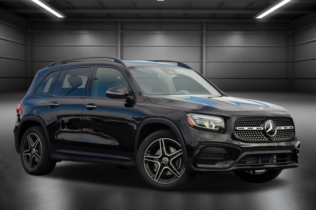 Certified 2025 Mercedes-Benz GLB 250 4MATIC image 4