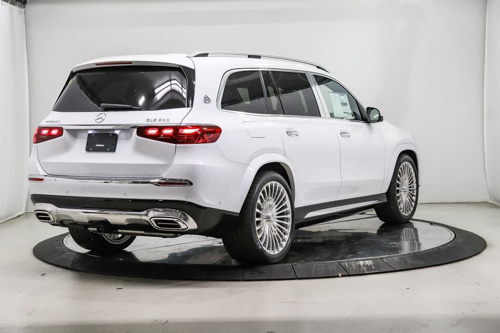 New 2026 Mercedes-Benz Maybach GLS 600 4MATIC image 4