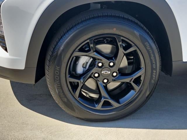 New 2026 Chevrolet Trax LT w/ Driver Confidence Package FWD image 32