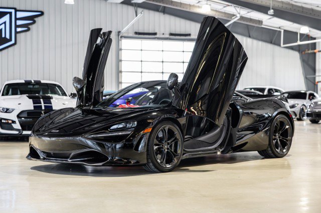 Used 2020 McLaren 720S Spider RWD image 2
