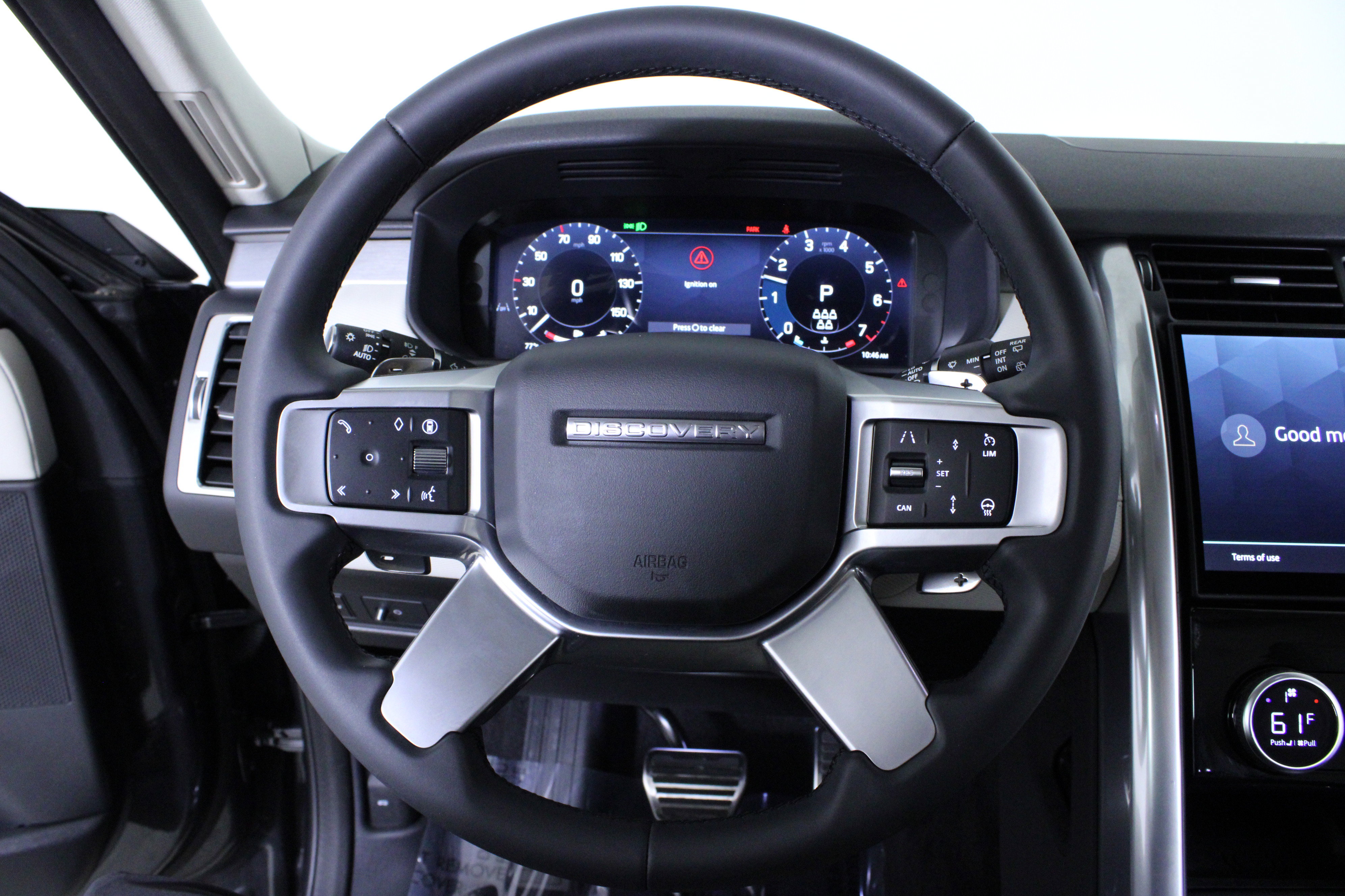 Used 2025 Land Rover Discovery Dynamic SE AWD/4WD image 22