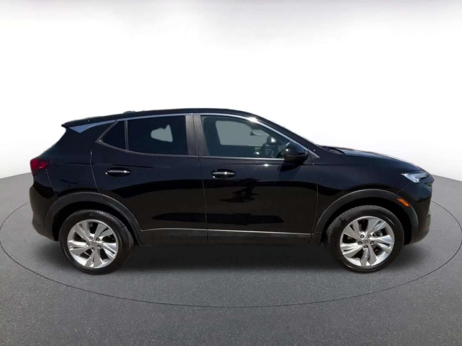 Used 2025 Buick Encore GX Preferred AWD/4WD image 15
