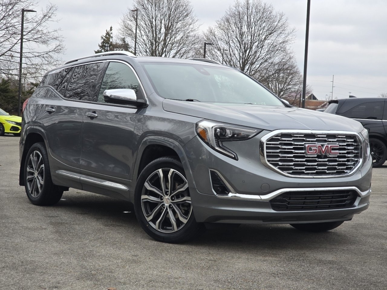 Used 2020 GMC Terrain Denali w/ Denali Premium Package image 2