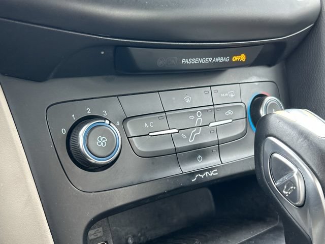 Used 2015 Ford Focus SE FWD image 33