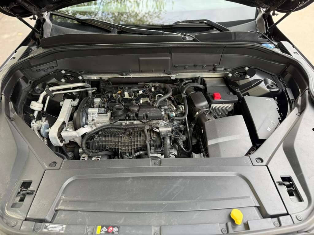 Used 2017 Volvo XC90 T6 Momentum w/ Vision Package AWD/4WD image 24