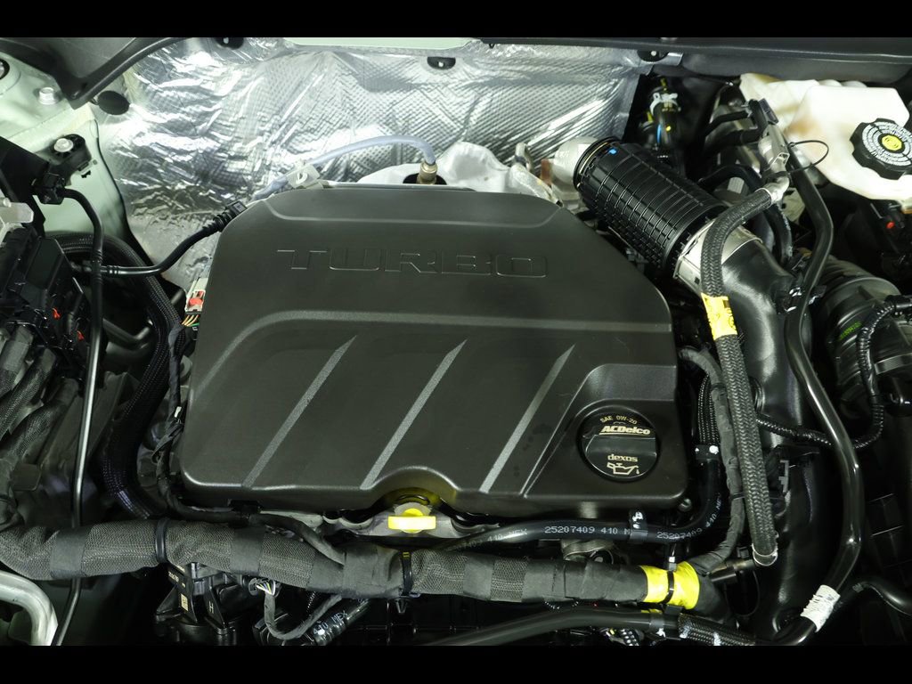 Used 2025 Chevrolet Trax ACTIV w/ Driver Confidence Package FWD image 19
