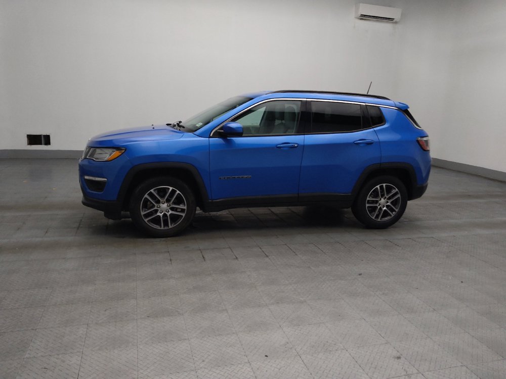 Used 2018 Jeep Compass Latitude w/ Popular Equipment Group FWD image 2