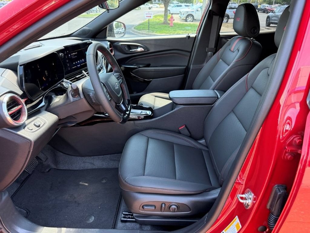 New 2026 Chevrolet Trax RS w/ Driver Confidence Package FWD image 10