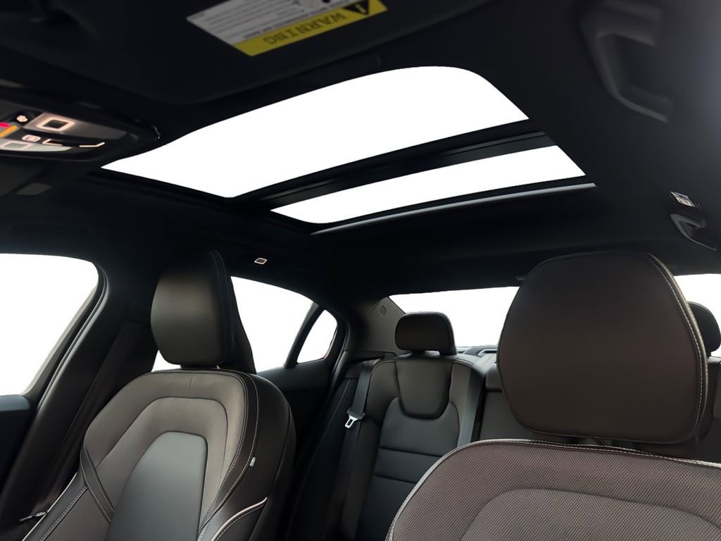 Used 2024 Volvo S60 T8 Ultimate image 19