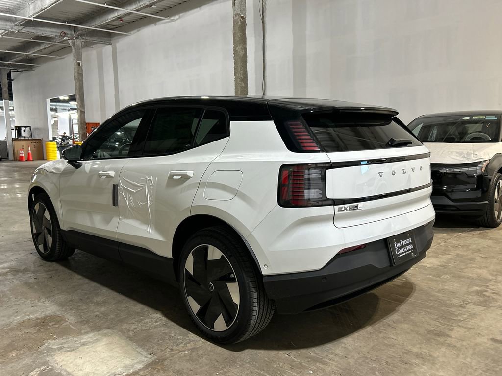 New 2026 Volvo EX30 Ultra w/ Climate Package image 4