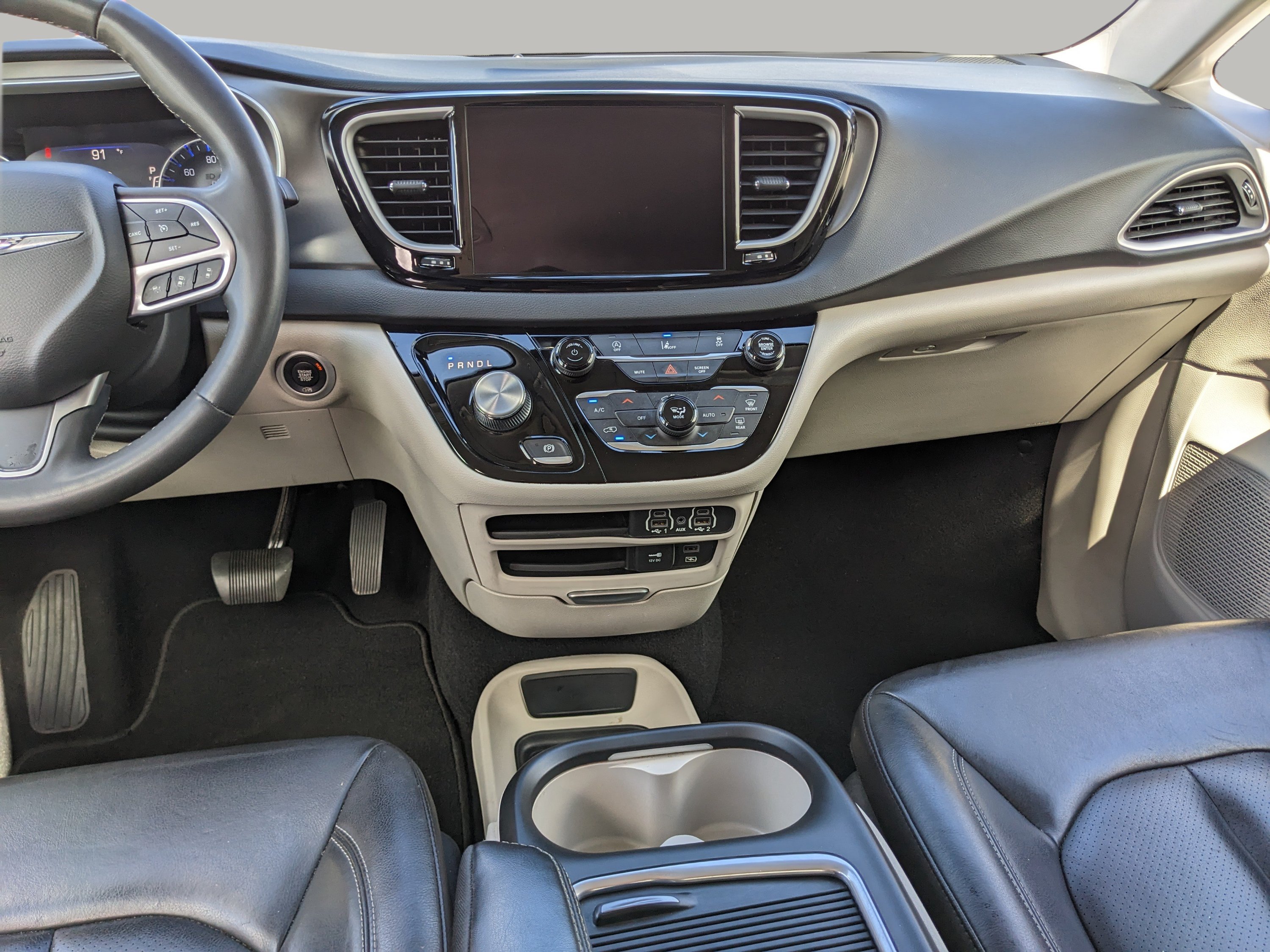 Used 2022 Chrysler Pacifica Touring-L FWD image 15