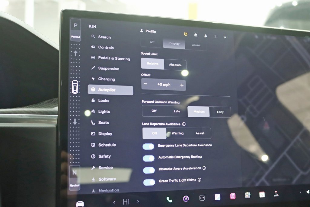 Used 2025 Tesla Model S Plaid image 26