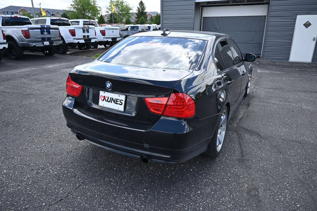 Used 2011 BMW 335i Sedan RWD image 5