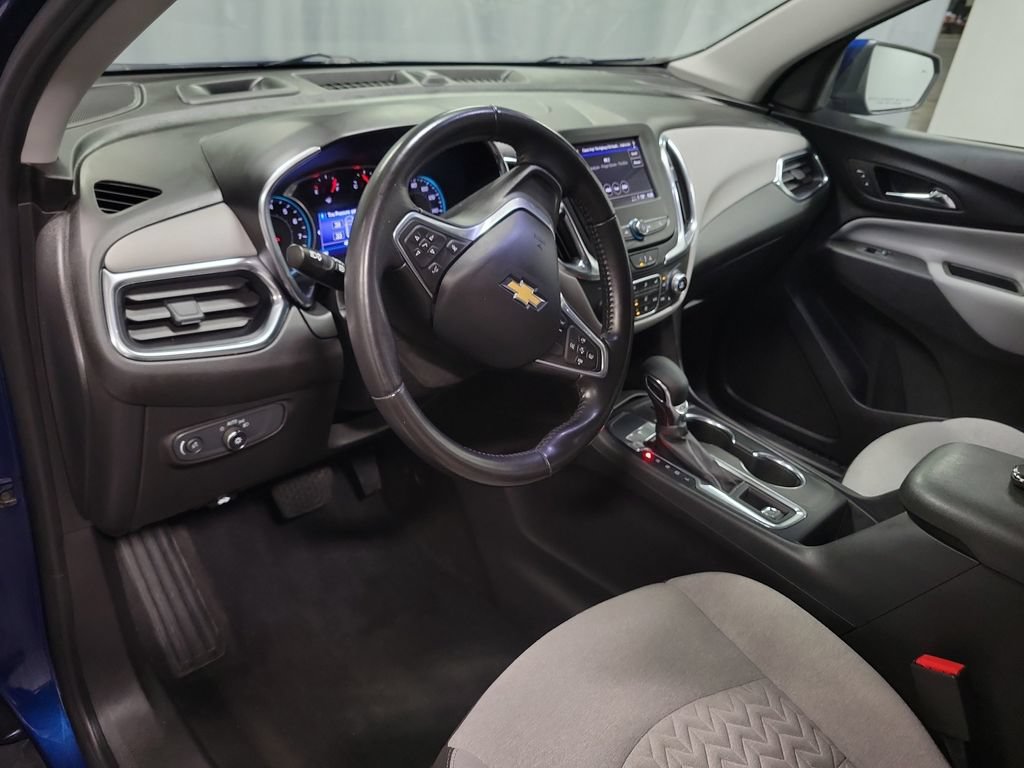 Used 2022 Chevrolet Equinox LT w/ Driver Convenience Package FWD image 16