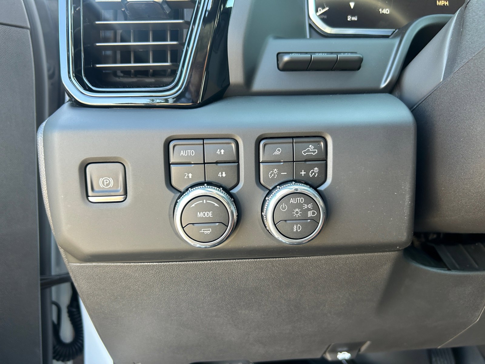 New 2026 GMC Sierra 1500 AT4X image 27