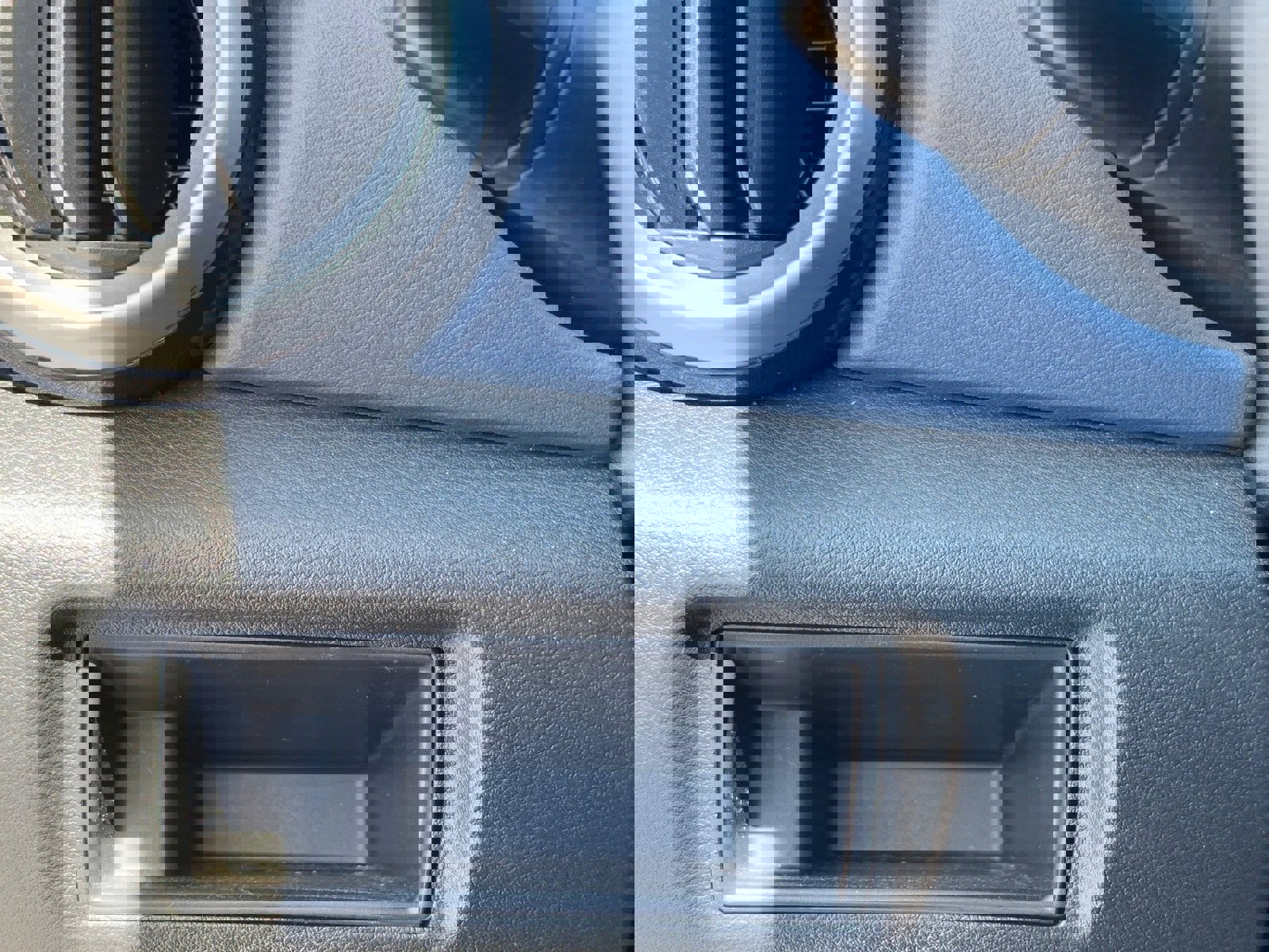 Certified 2025 Nissan Versa SV image 27