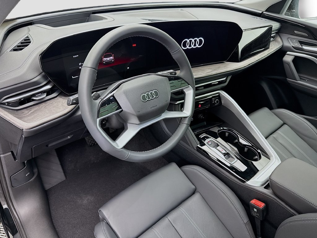 Used 2025 Audi Q5 Premium Plus w/ Premium Plus AWD/4WD image 10