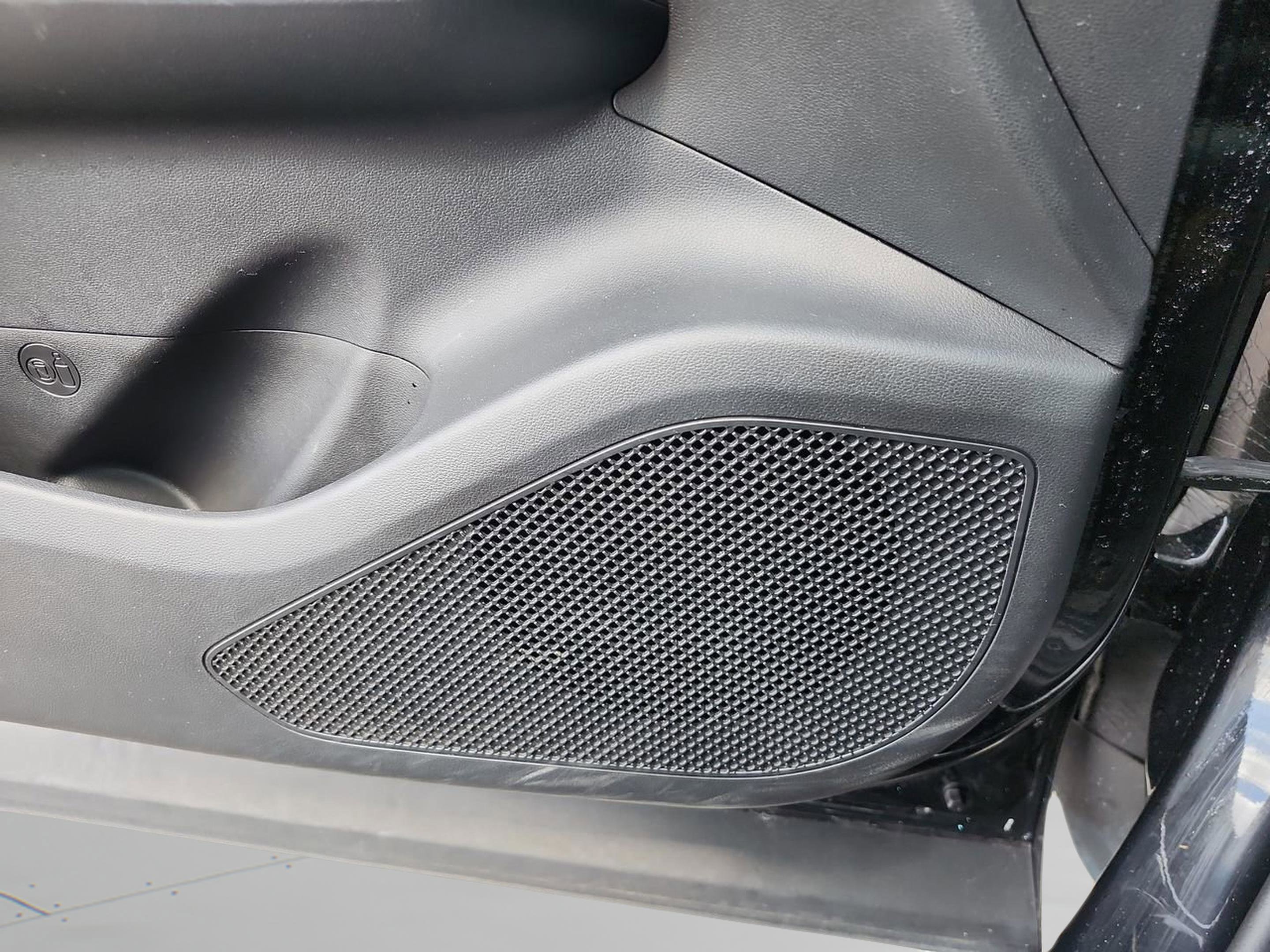 Used 2024 Hyundai Santa Cruz Night image 25