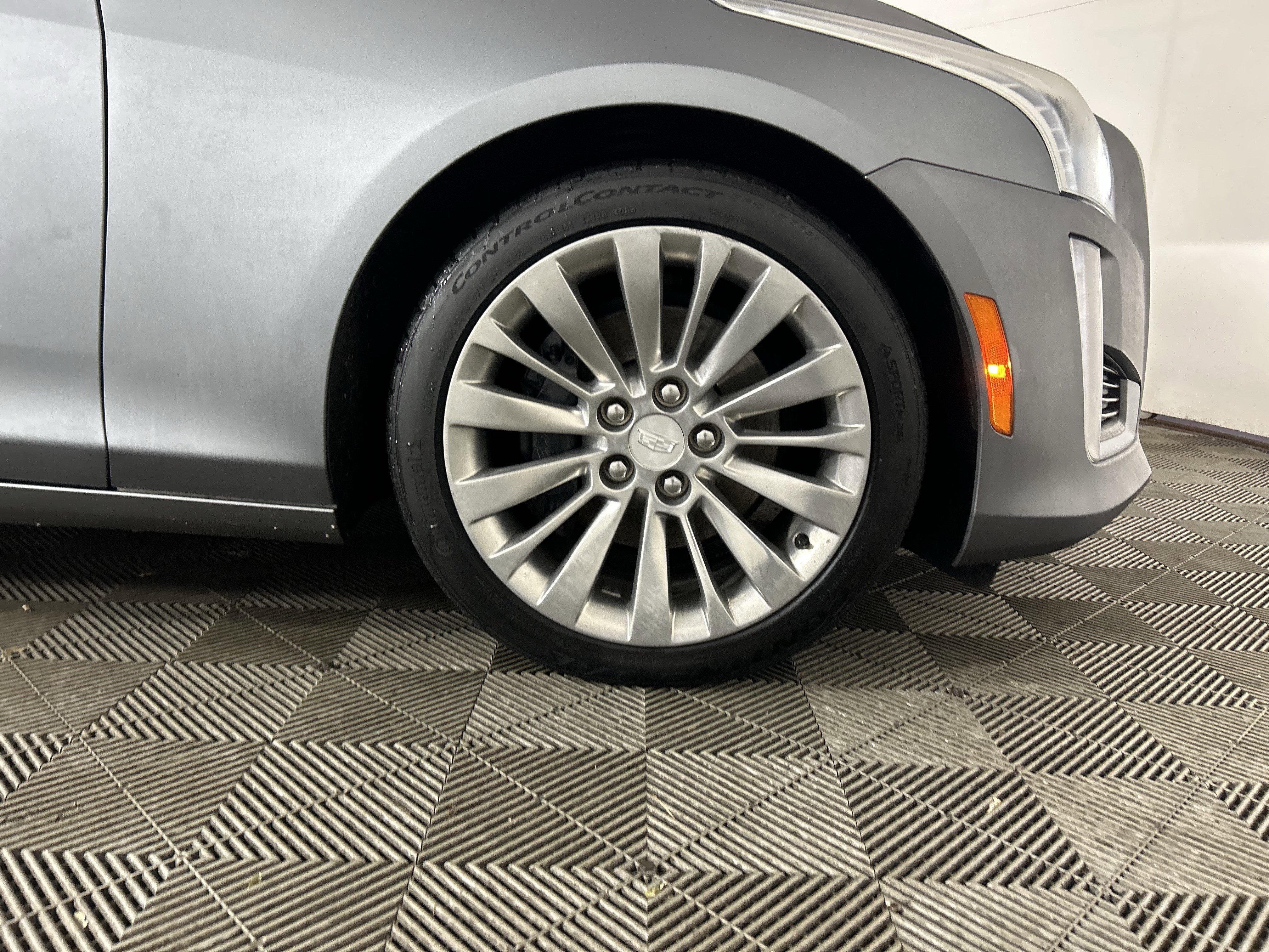 Used 2019 Cadillac CTS Luxury image 44