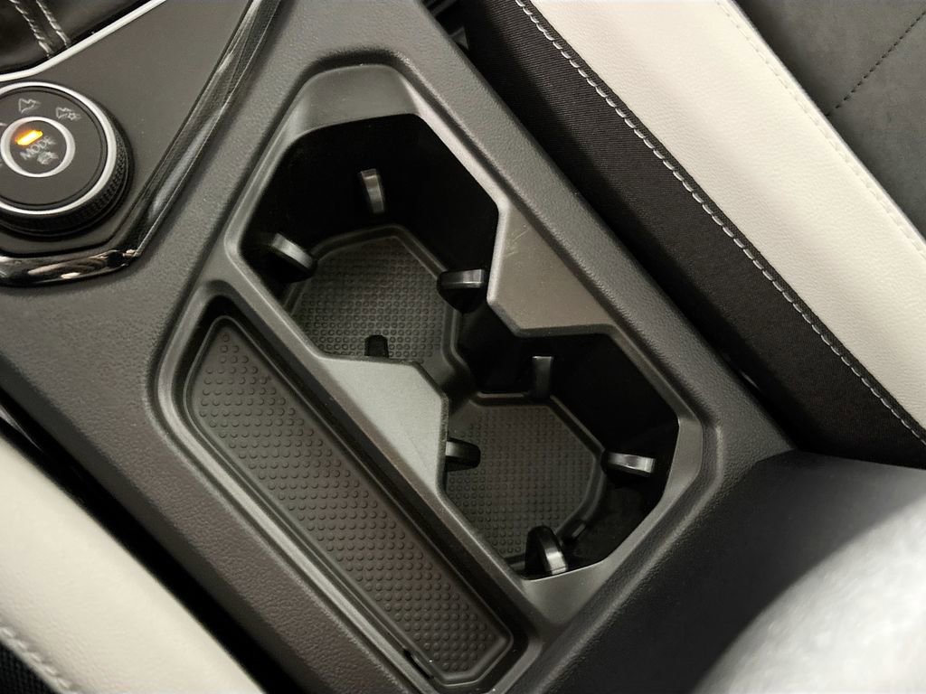 New 2026 Volkswagen Taos SE AWD/4WD image 15