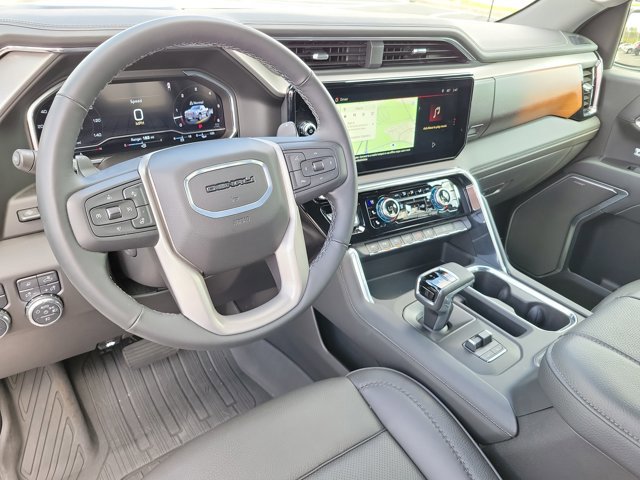 Used 2025 GMC Sierra 1500 Denali w/ Denali Reserve Package AWD/4WD image 11