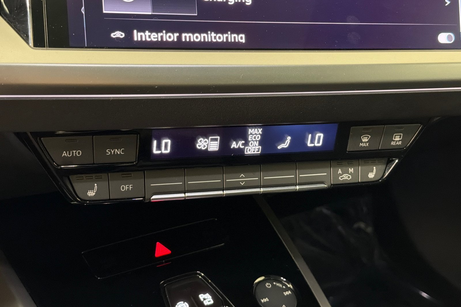 Certified 2024 Audi Q4 e-tron Premium w/ Convenience Package AWD/4WD image 18