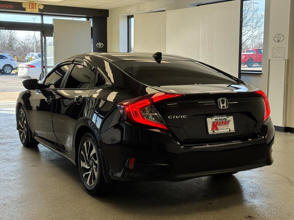 Used 2018 Honda Civic EX image 8
