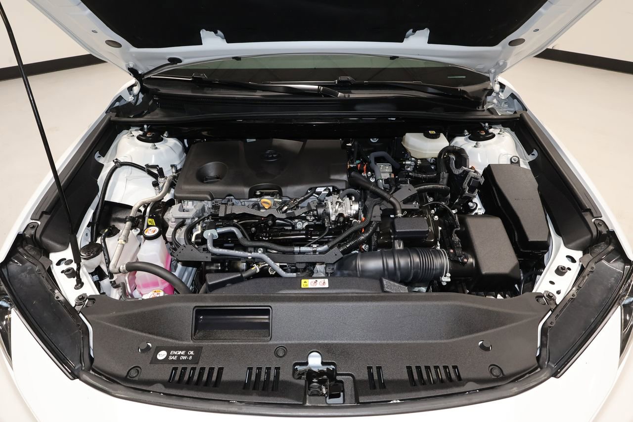 Used 2025 Toyota Camry LE image 31