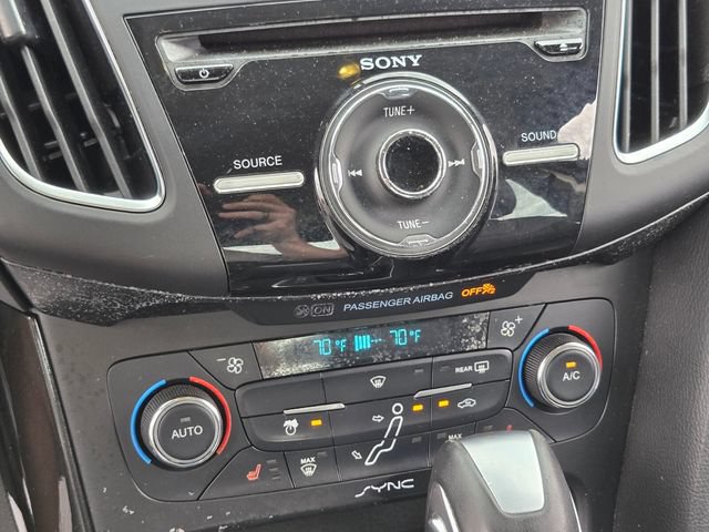 Used 2017 Ford Focus Titanium FWD image 28