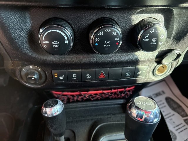 Used 2017 Jeep Wrangler Unlimited Rubicon image 23